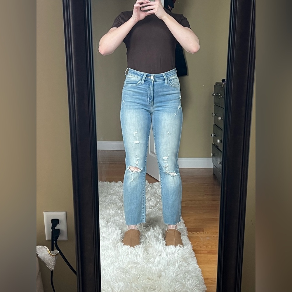 VICI Straight Cropped Ankle Jeans 👖